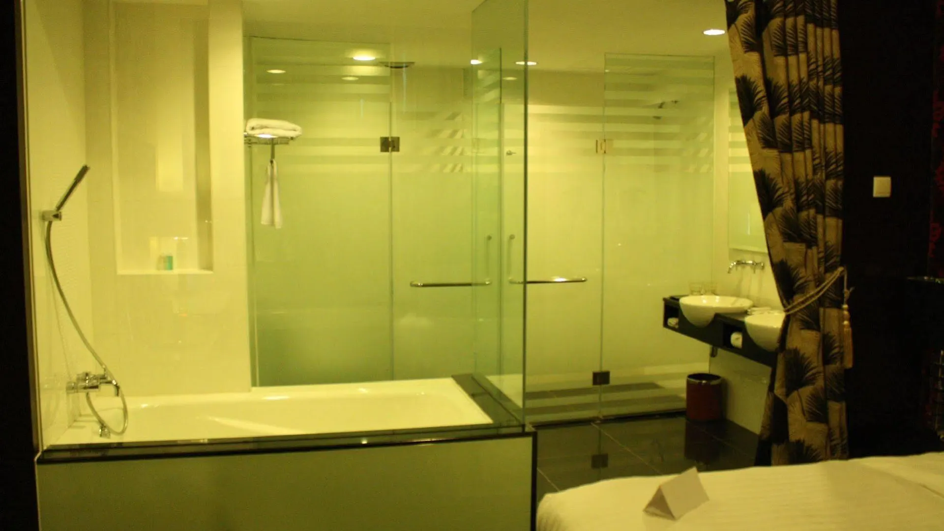 ***  Grand Borneo Hotel Kota Kinabalu Ma­lay­sia